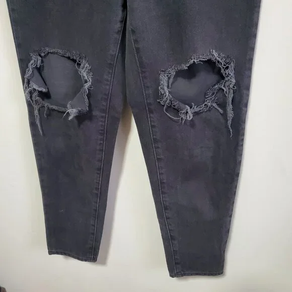 LEVI'S High Waisted Mom Jean Tapered Leg Stretch Distressed Black Women 28 x 28" - Picture 6 of 16